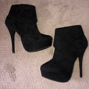 Black heeled booties